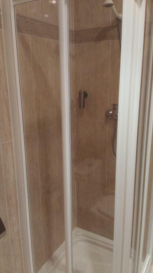 Hostal Puerta Del Valle La Cistérniga エクステリア 写真